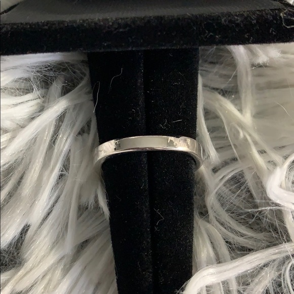 Silver Ring w Stones - Picture 5 of 7